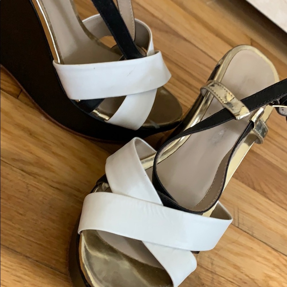 Wedge heels